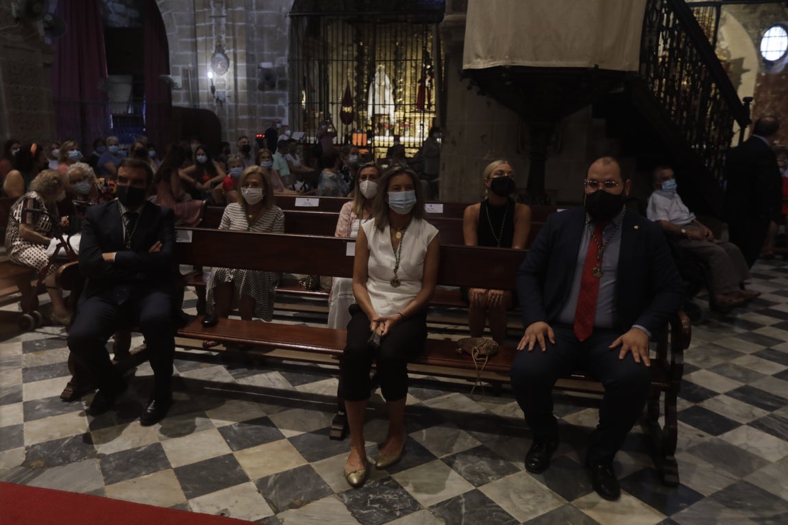 En imágenes: Así ha sido la procesión de la Virgen de los Milagros, en El Puerto