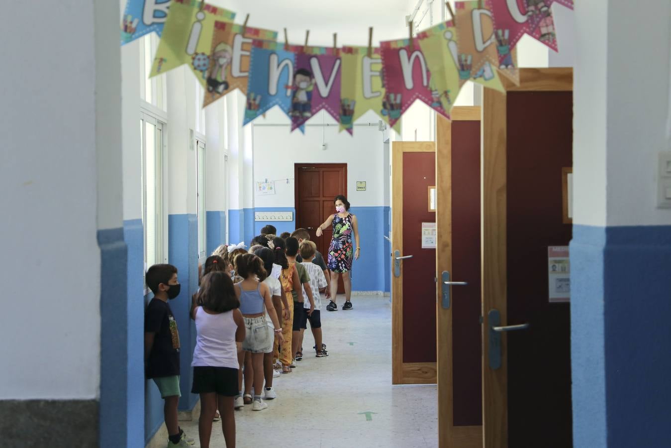 El alcalde de Sevilla abre el curso escolar en el Colegio Arias Montano