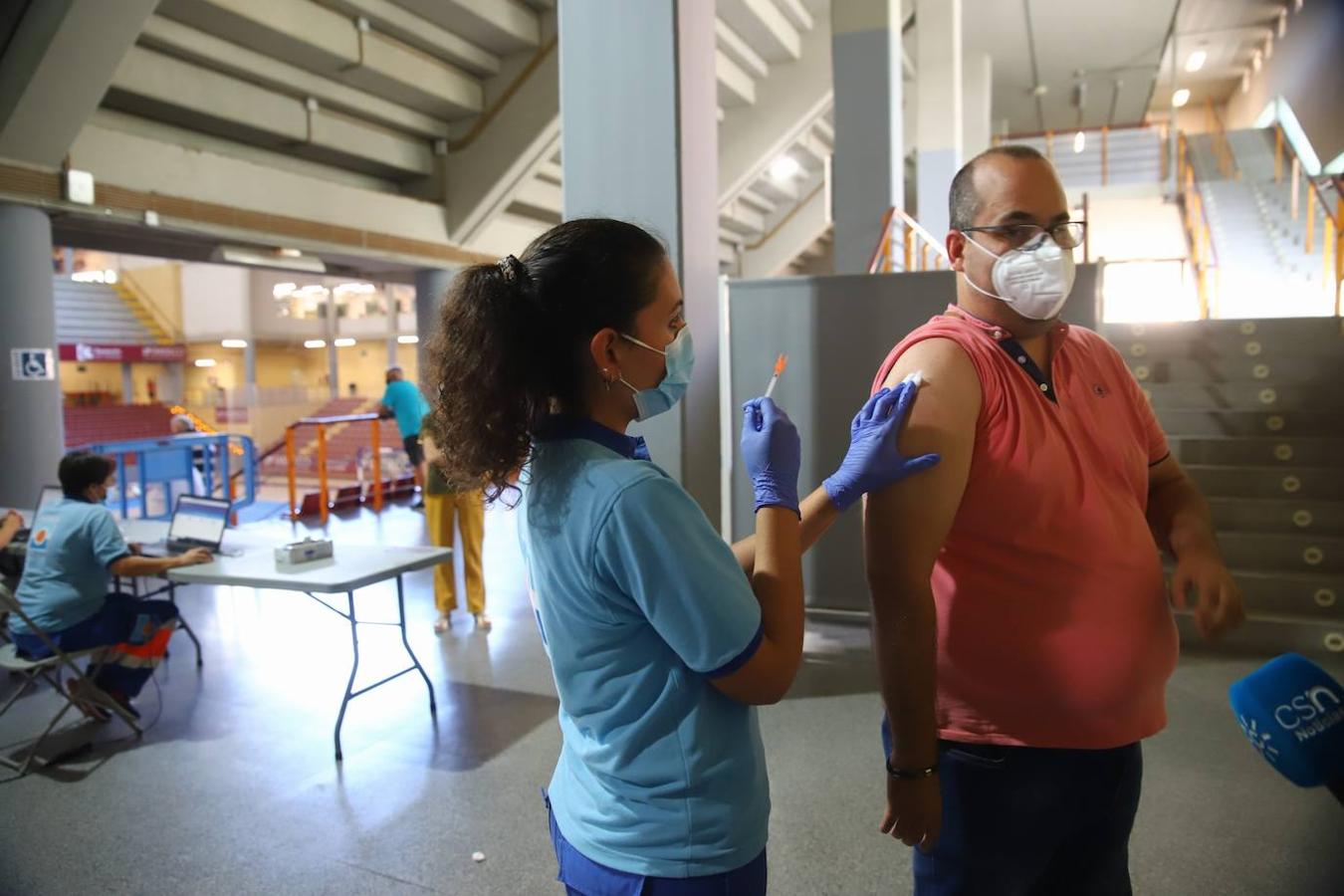 La vacunación con la tercera dosis contra el Covid-19 en Córdoba, en imágenes