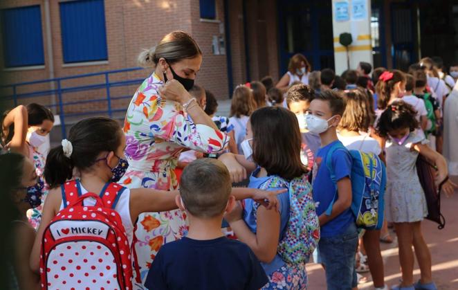 Más de 181.000 alumnos de Infantil y Primaria vuelven al colegio este viernes en Sevilla