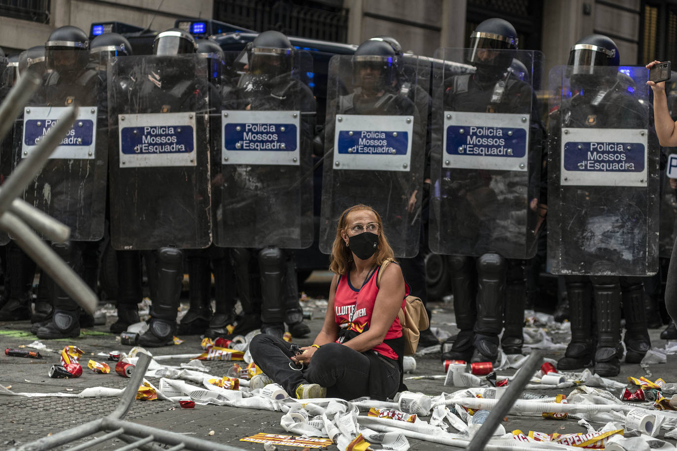 En imágenes: una Diada más, de la ofrenda floral a los disturbios