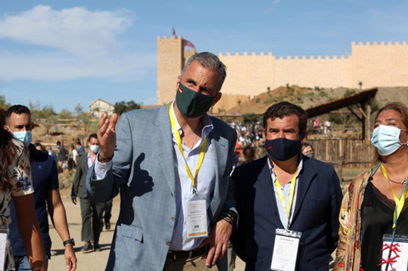 Las imágenes de los invitados al acto de inauguración de Puy du Fou