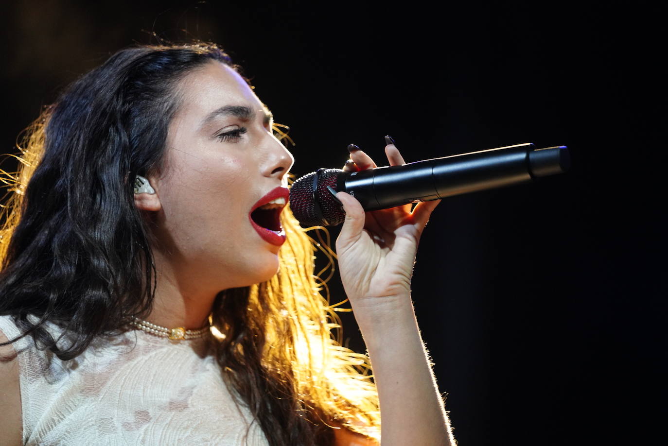 En imágenes, el concierto de María José Llergo en Pozoblanco