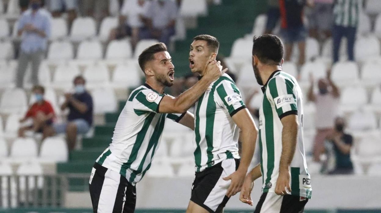 Las mejores imágenes del Córdoba CF - Cádiz B