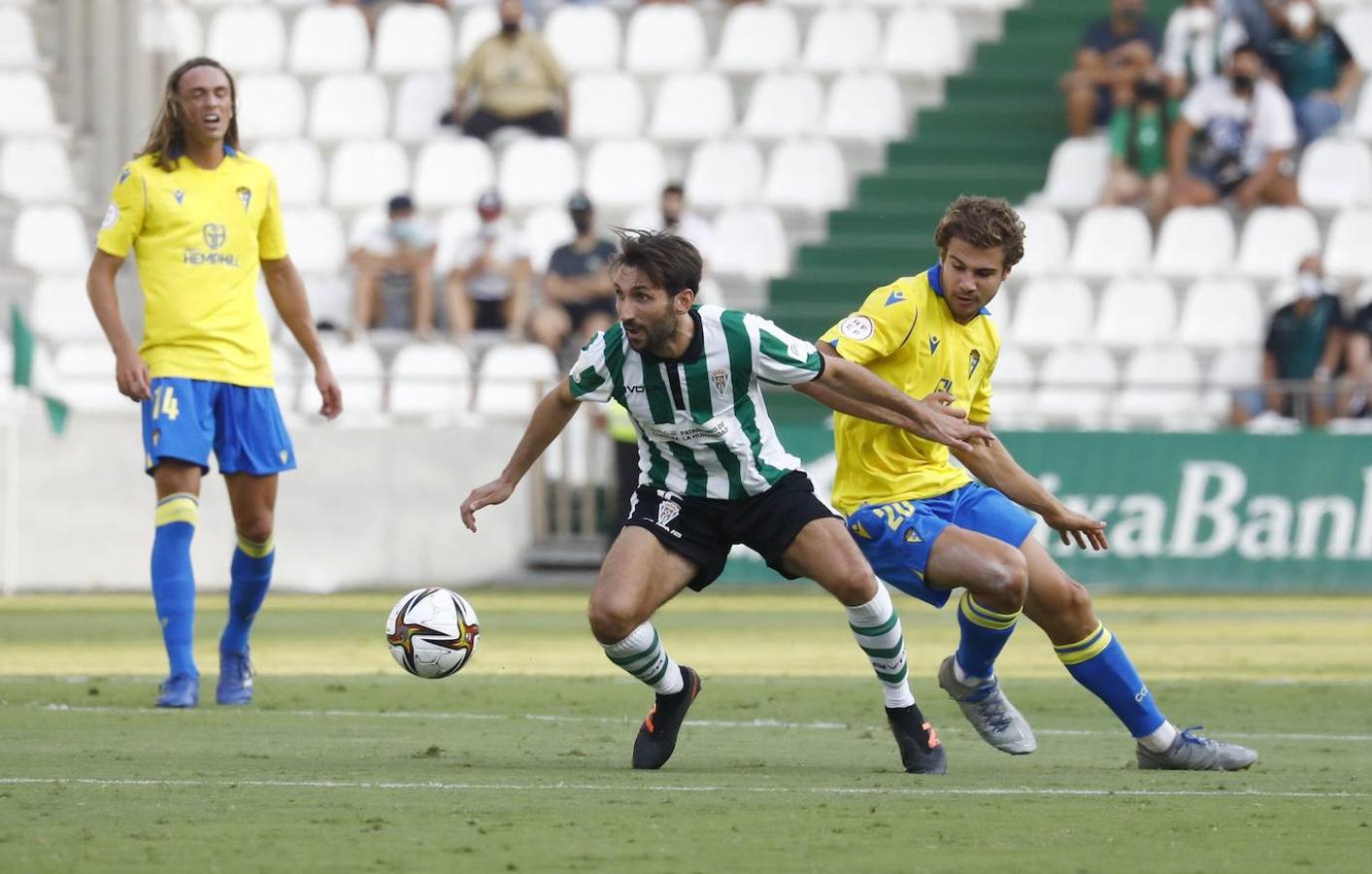 Las mejores imágenes del Córdoba CF - Cádiz B