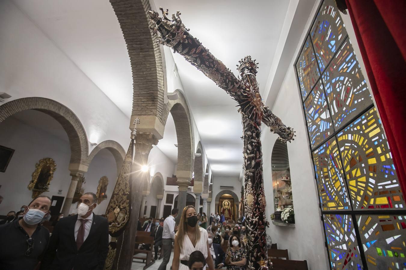 La Cruz del Señor de los Reyes de Córdoba, en imágenes