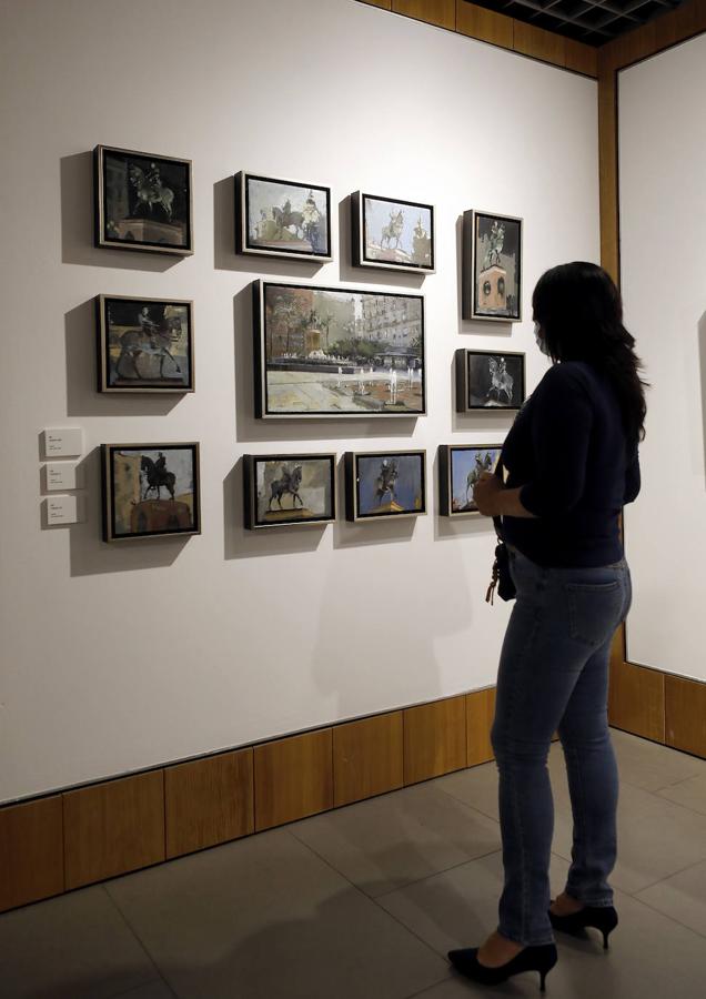 La exposición de Javier Bassecourt sobre la plaza de las Tendillas de Córdoba, en imágenes