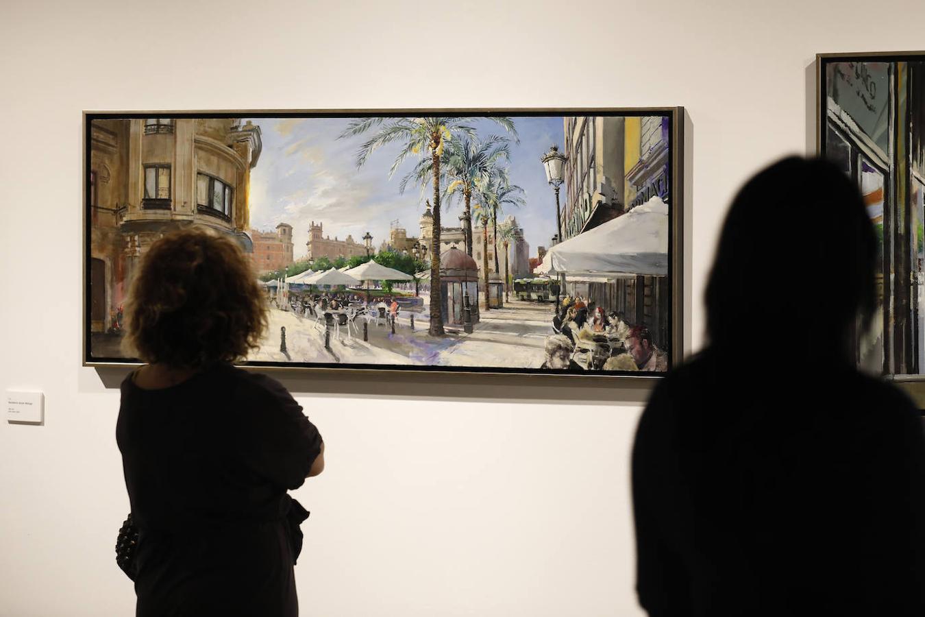 La exposición de Javier Bassecourt sobre la plaza de las Tendillas de Córdoba, en imágenes