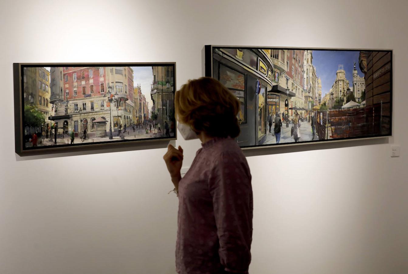 La exposición de Javier Bassecourt sobre la plaza de las Tendillas de Córdoba, en imágenes