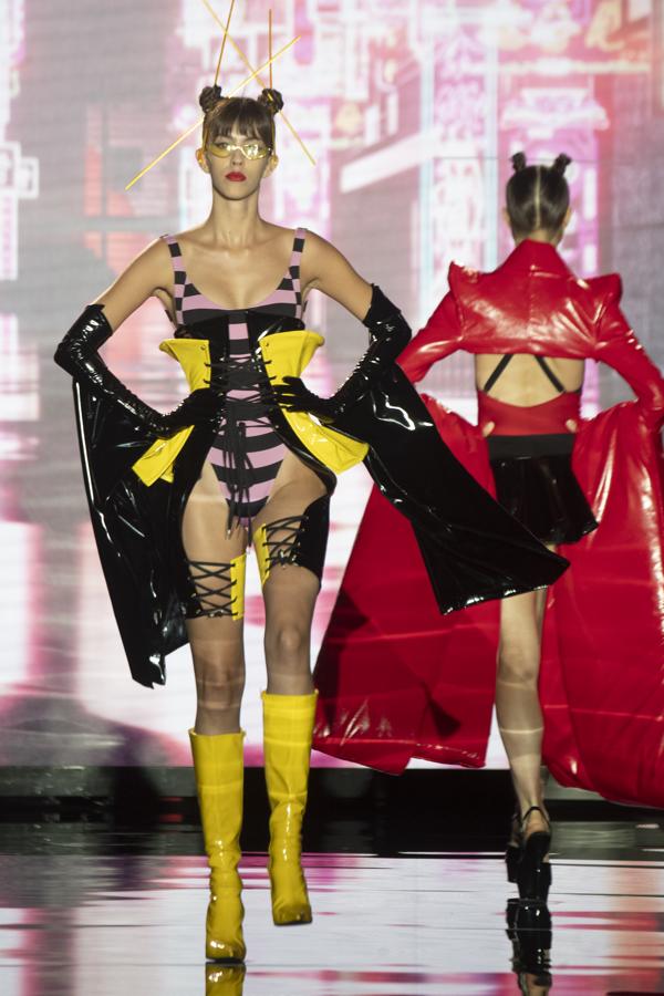 Andres Sarda primavera/verano 2022. 