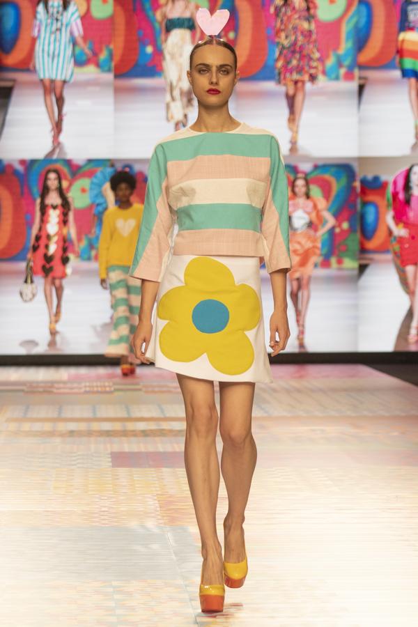 Desfile de Agatha Ruiz de la Prada primavera/verano 2022. 