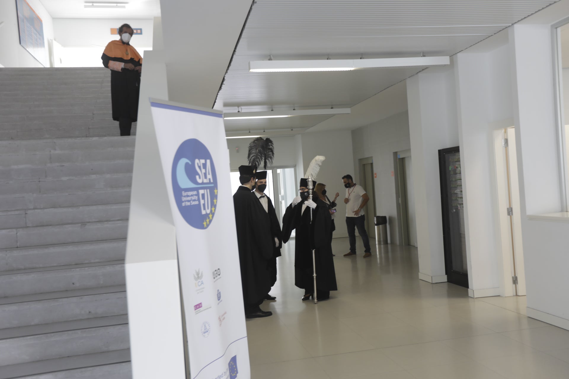 En imágenes: Así ha sido la investidura de Soledad Becerril y María Izquierdo como doctoras Honoris Causa de la Universidad de Cádiz