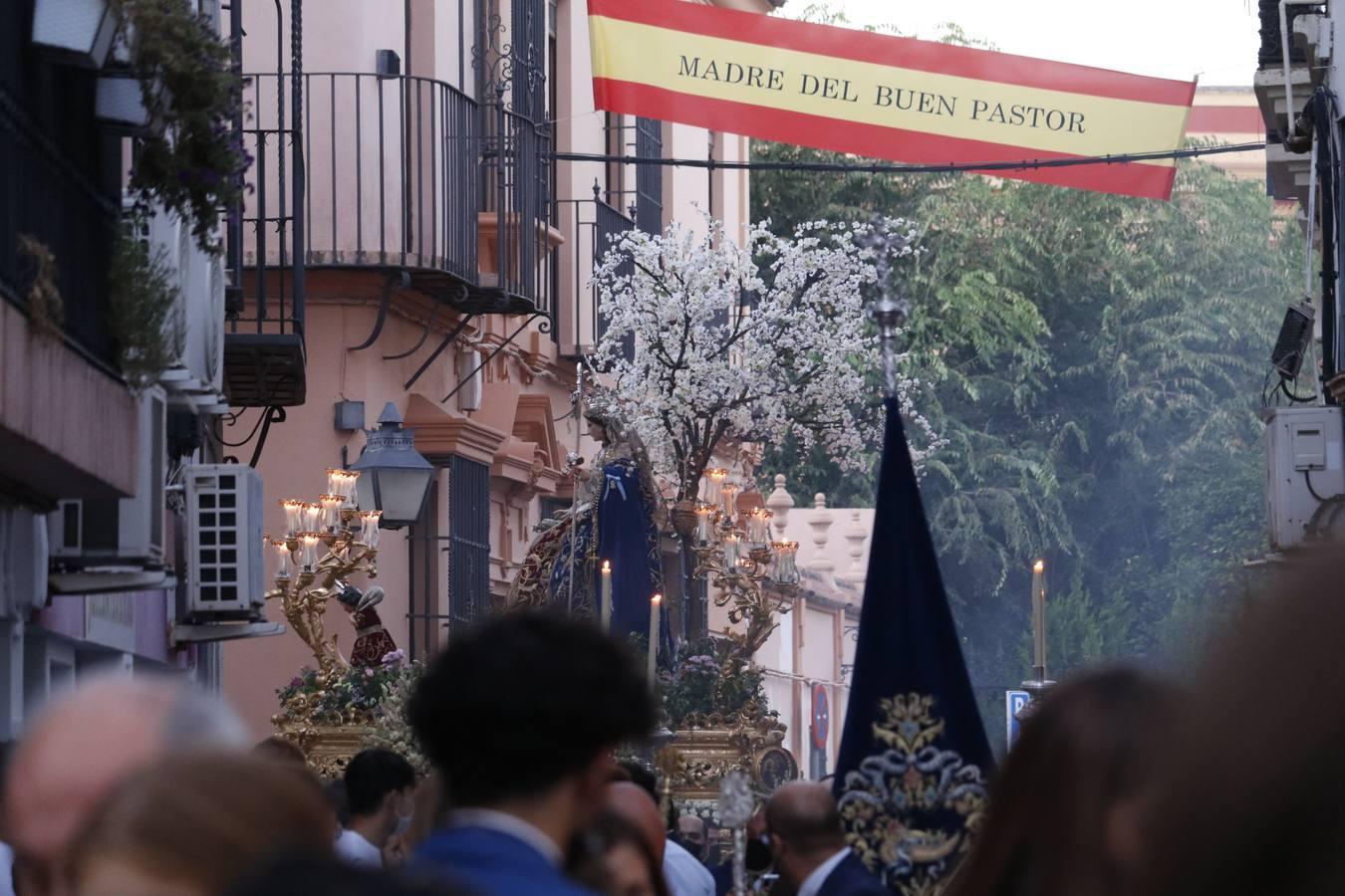 La procesión de la Divina Pastora de Córdoba, en imágenes