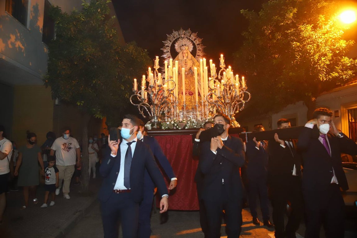 La procesión de la Virgen del Rayo de Córdoba, en imágenes