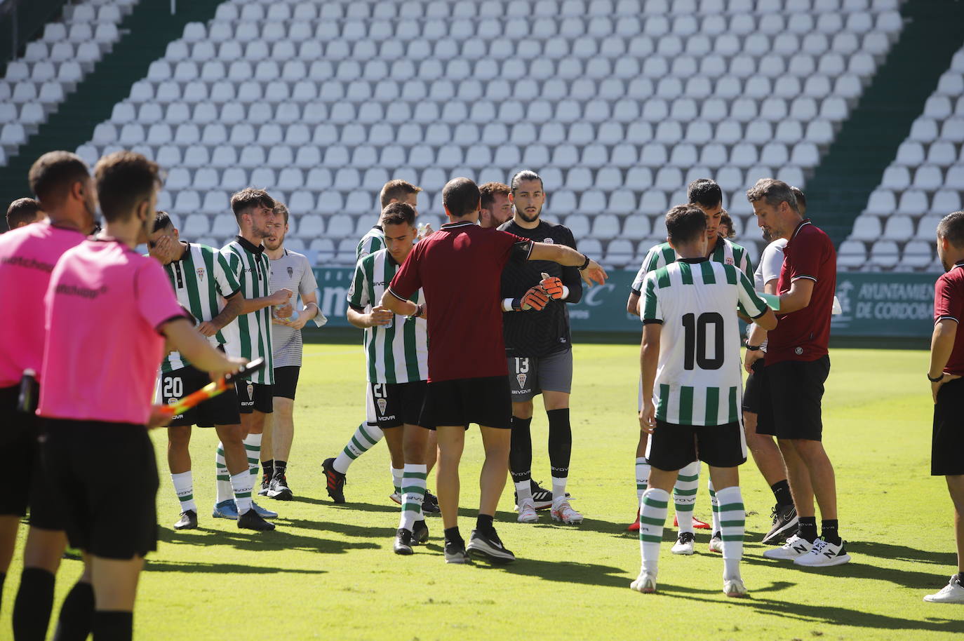 Las mejores imágenes del derbi Córdoba B - Ciudad de Lucena