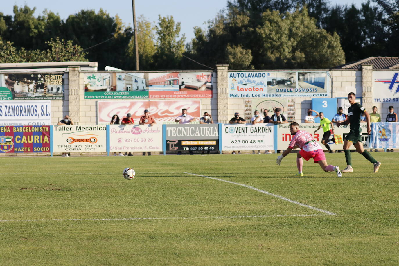 El CD Coria - Córdoba CF, en imágenes