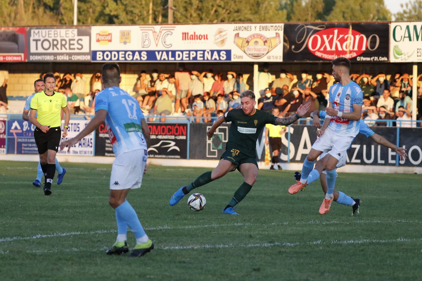 El CD Coria - Córdoba CF, en imágenes