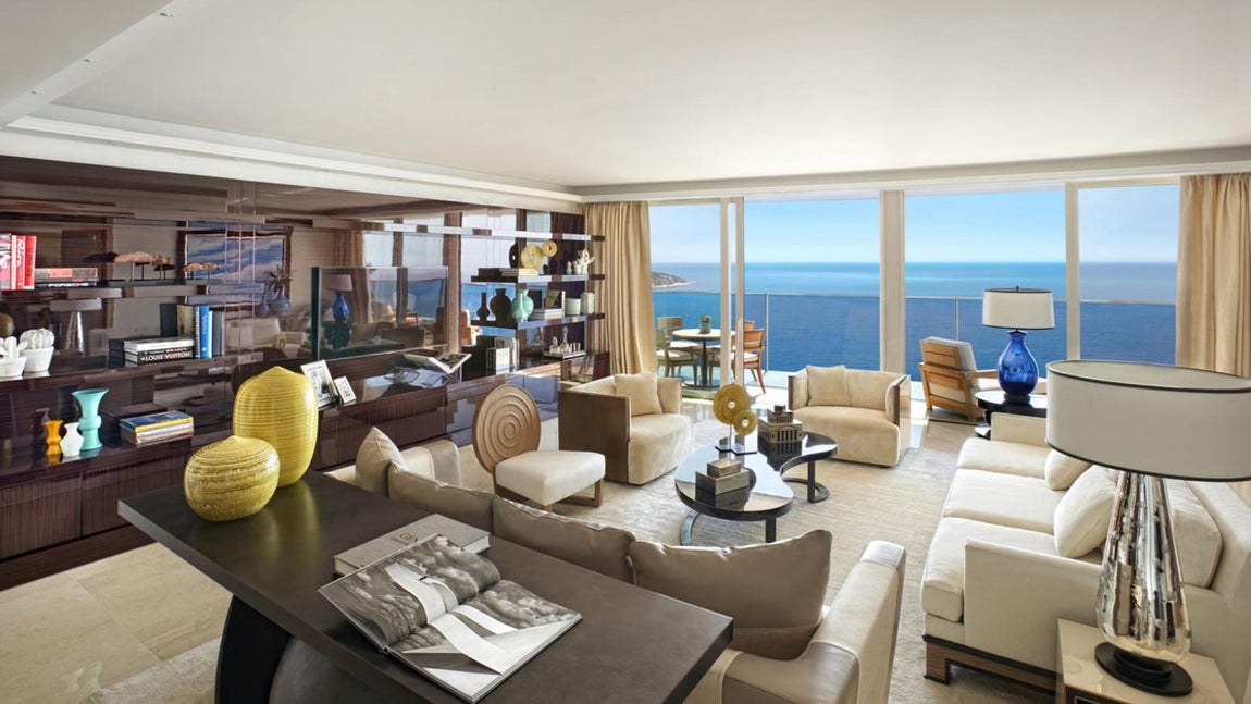 El apartamento más caro del mundo. En cuanto a los apartamentos, todos tienen vistas 360 de la ciudad en sus grandes ventanales que les confieren un extra de amplitud y luminosidad.