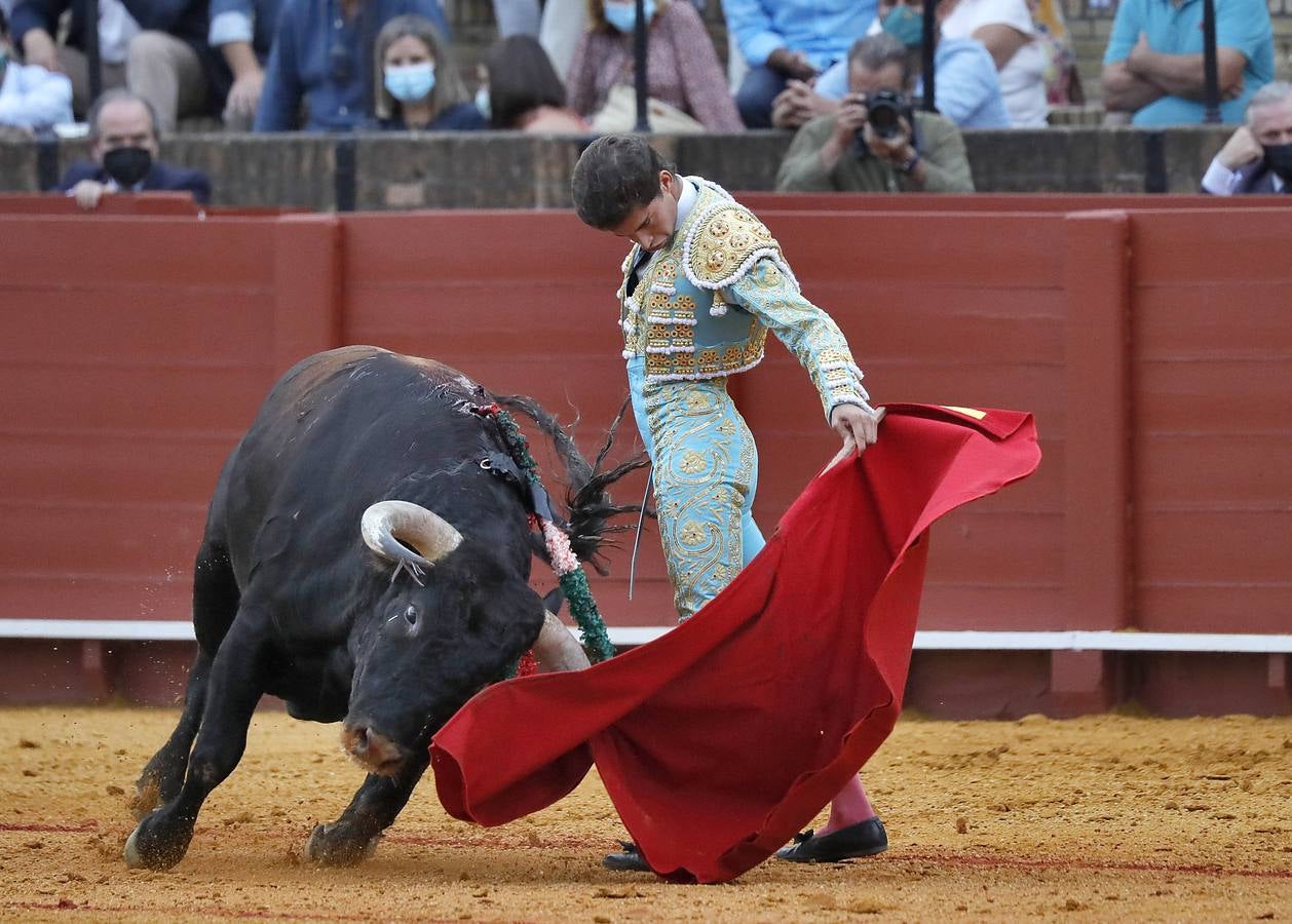 El sevillano Manolo Vázquez, en su debut en la Maestranza