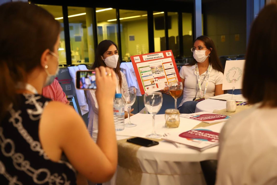 El acto del Imibic de Córdoba en la Noche de los Investigadores, en imágenes