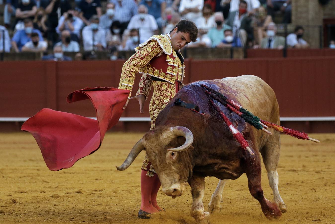 El sevillano  Rafael Serna, de grana y oro