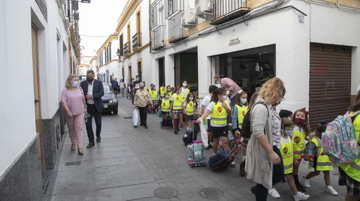 El inicio de la ruta Camino al Cole en Córdoba, en imágenes