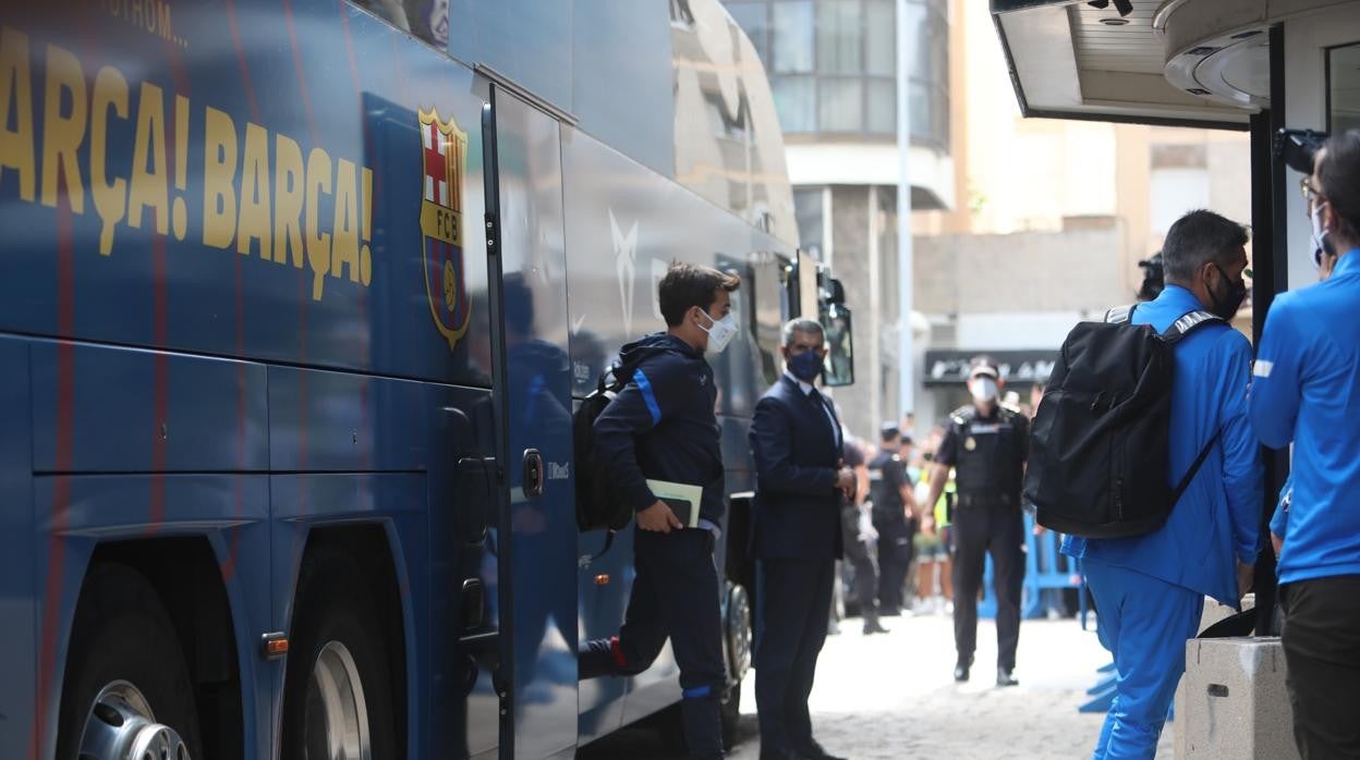 FOTOS: La llegada del Barcelona a Cádiz