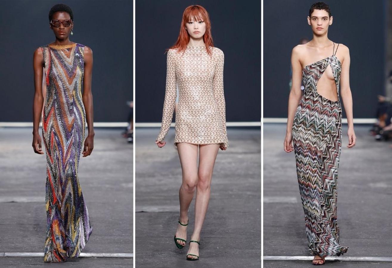 Missoni - MFW primavera-verano 2022. Igual que sucediese con Alberta Ferreti, quien decidió dedicar sus nuevas piezas a la alegría de vivir, la primera propuesta de Alberto Caliri como director creativo de Missoni ha dejado claro que su ADN sigue intacto a pesar del cambio de rumbo. Una propuesta elegante y femenina en la que se fusionan los últimos años de los noventa con reminiscencias sesenteras sin que falten algunos de sus recursos más característicos como el patchwork y el punto –que se ha visto con acabados brillantes muy sofisticados- con tejidos que siguen los movimientos del cuerpo con delicadeza.