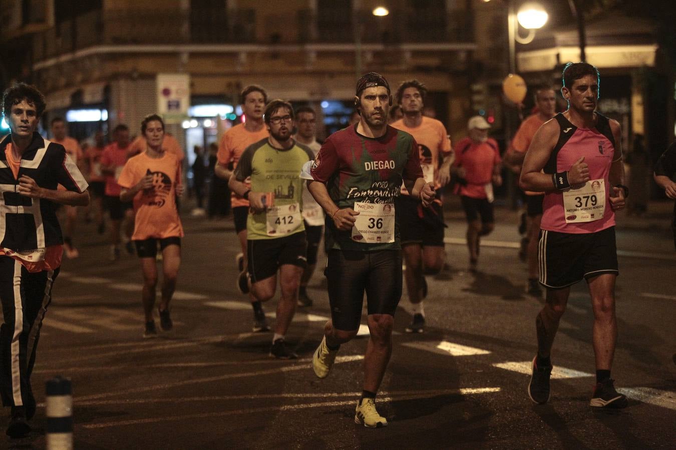 Carrera Nocturna Sevilla 2021: Kilómetros de alegría e infinita emoción por las calles de la ciudad