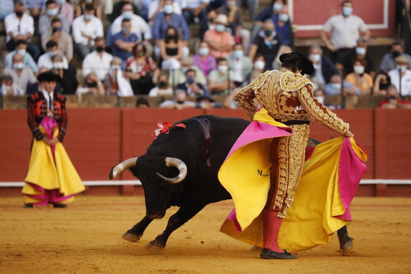 En imágenes, mano a mano de Morante de la Puebla y Juan Ortega en la Maestranza