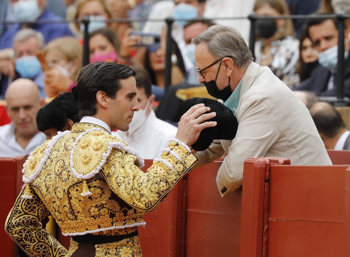 En imágenes, mano a mano de Morante de la Puebla y Juan Ortega en la Maestranza