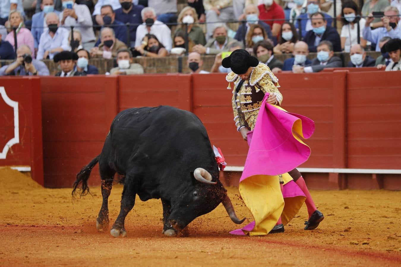 En imágenes, mano a mano de Morante de la Puebla y Juan Ortega en la Maestranza