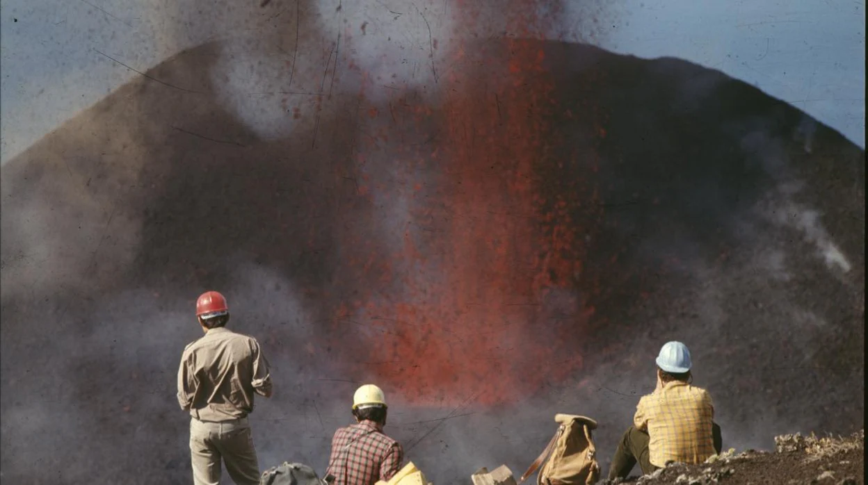 Así fue la erupción del volcán Teneguía (La Palma) en 1971
