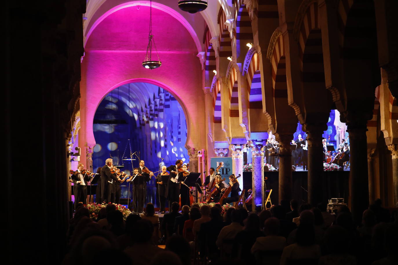 El concierto de la Orquesta de Cámara de Viena en Córdoba, en imágenes