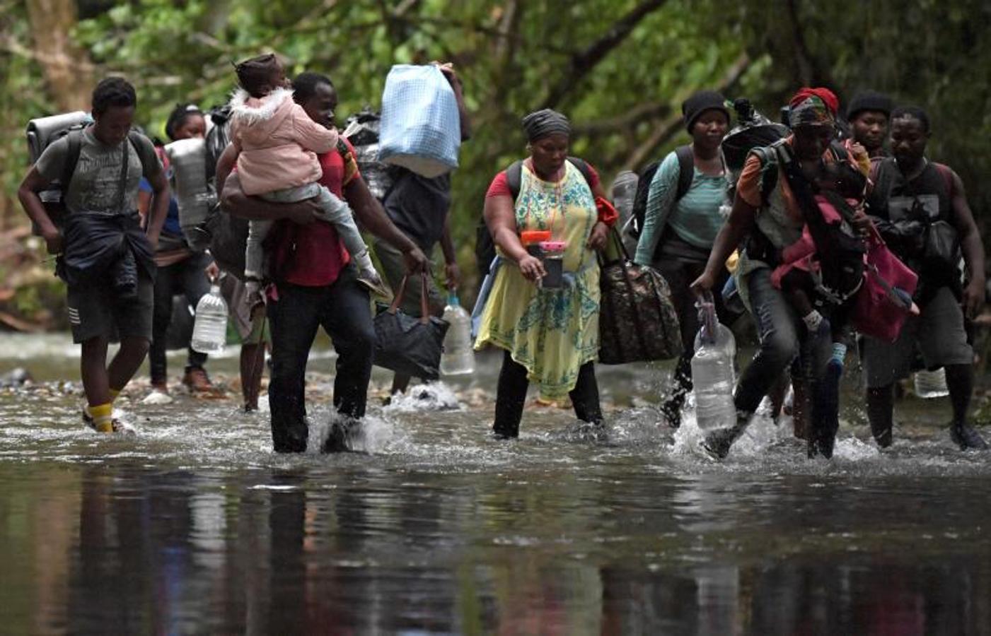 El tapón de Darién es una selva difícil de franquear que existe entre Colombia y Panamá. 