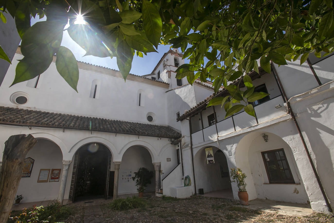 Las restauraciones en el convento de Santa Cruz de Córdoba, en imágenes