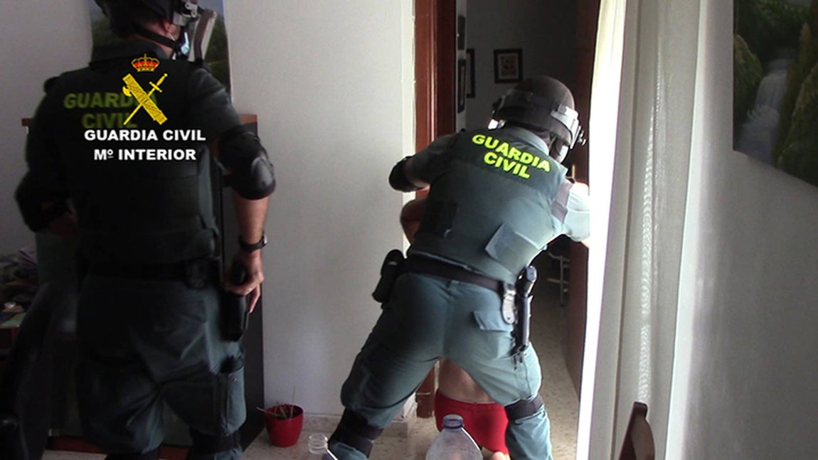 Fotos: Arrestado por abusos sexuales a un menor de once años