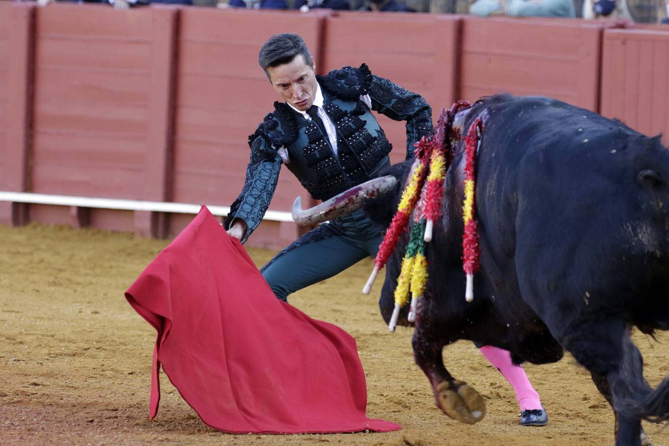 Diego Urdiales, de verde y azabache en la Maestranza