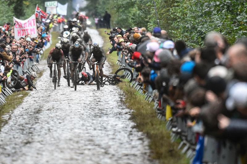Las impactantes imágenes de la París-Roubaix: épica en el &#039;Infierno del Norte&#039;