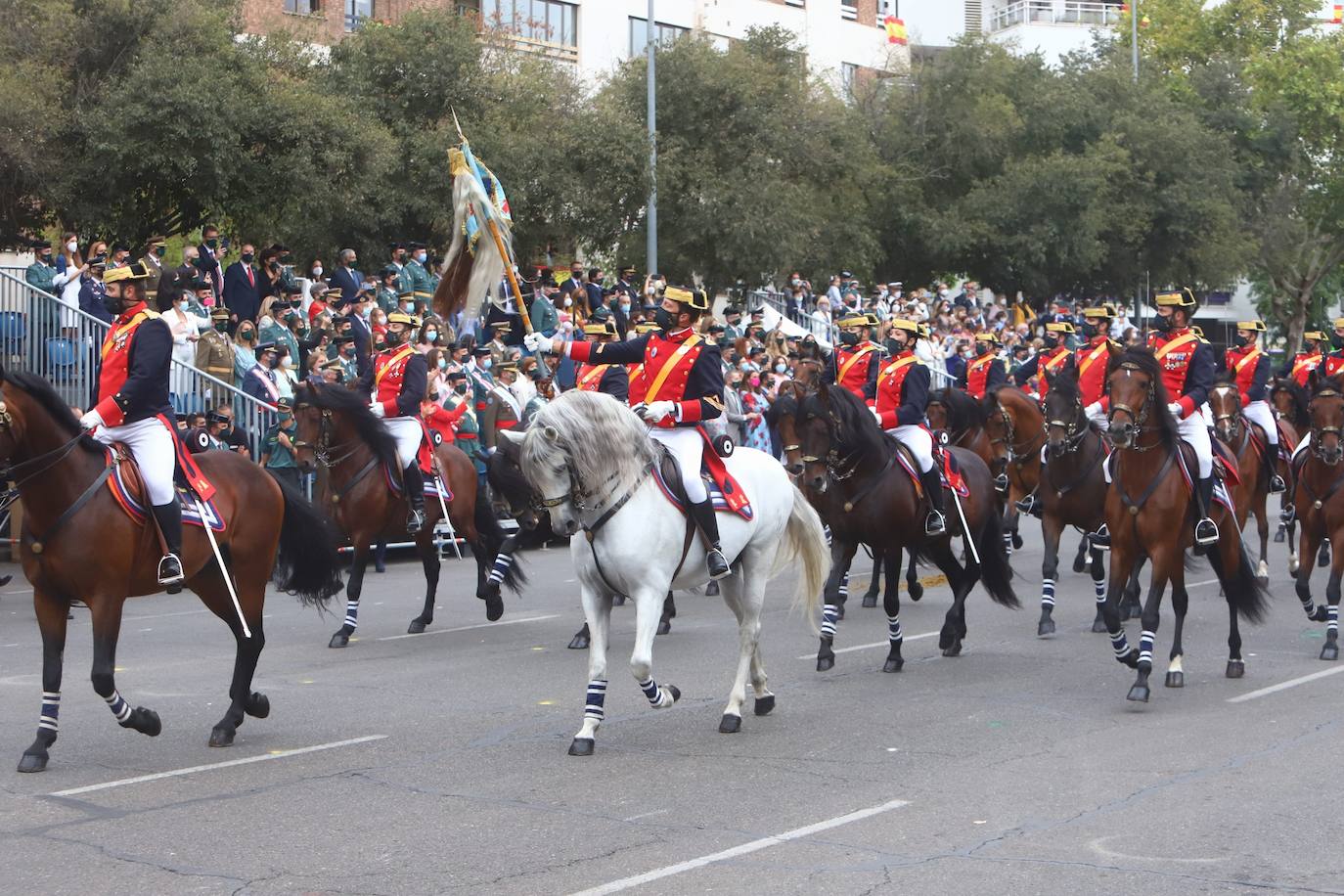 Actos nacionales por la Patrona | El desfile de la Guardia Civil en Córdoba, en imágenes (II)