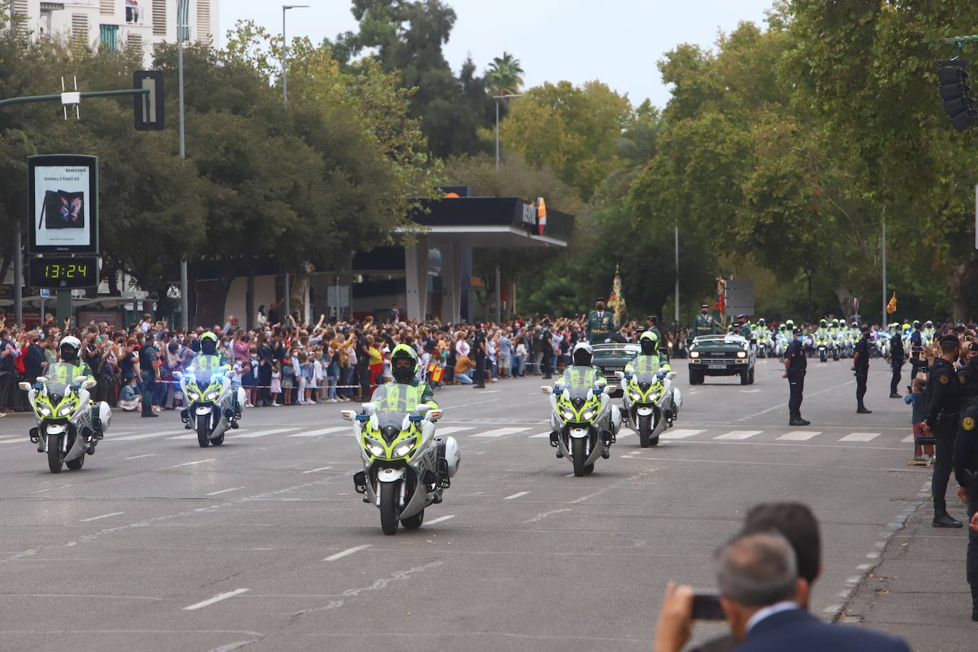 Actos nacionales por la Patrona | El desfile de la Guardia Civil en Córdoba, en imágenes (II)