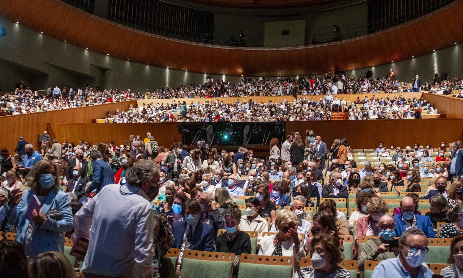 En imágenes, ambiente en el estreno de la temporada del Maestranza