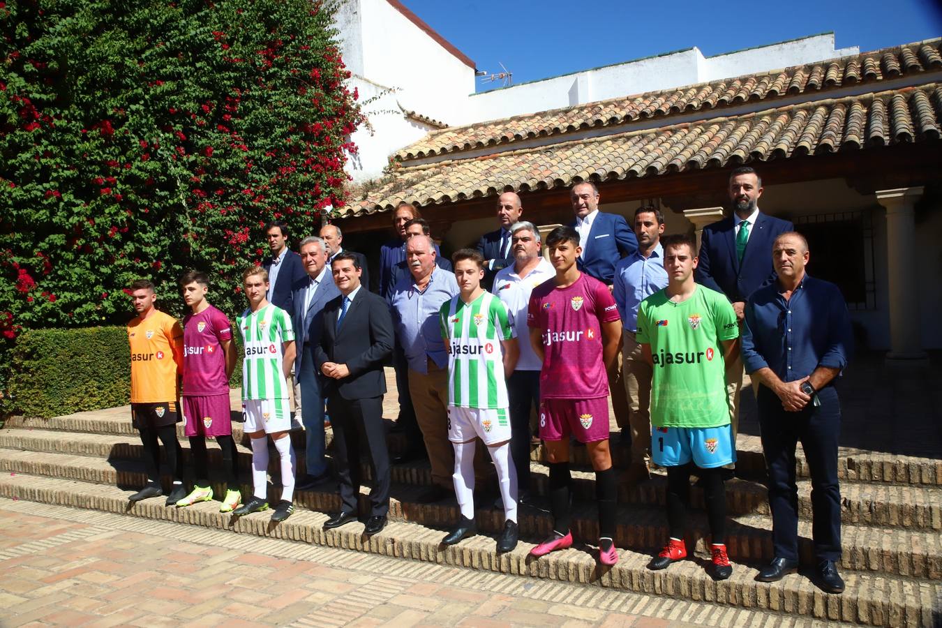 El guiño a Córdoba en la presentación de las camisetas del Atlético Cordobés, en imágenes