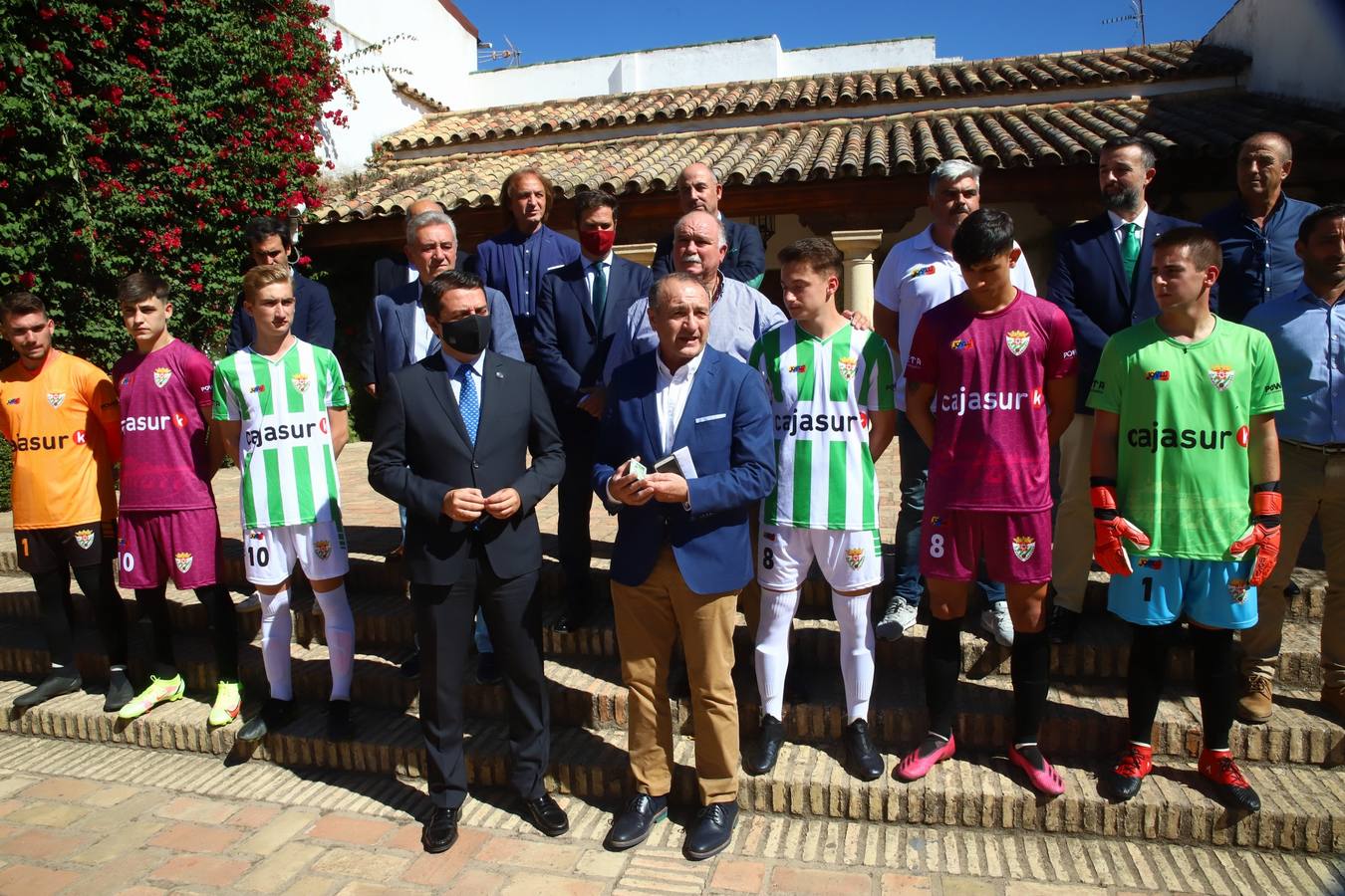 El guiño a Córdoba en la presentación de las camisetas del Atlético Cordobés, en imágenes