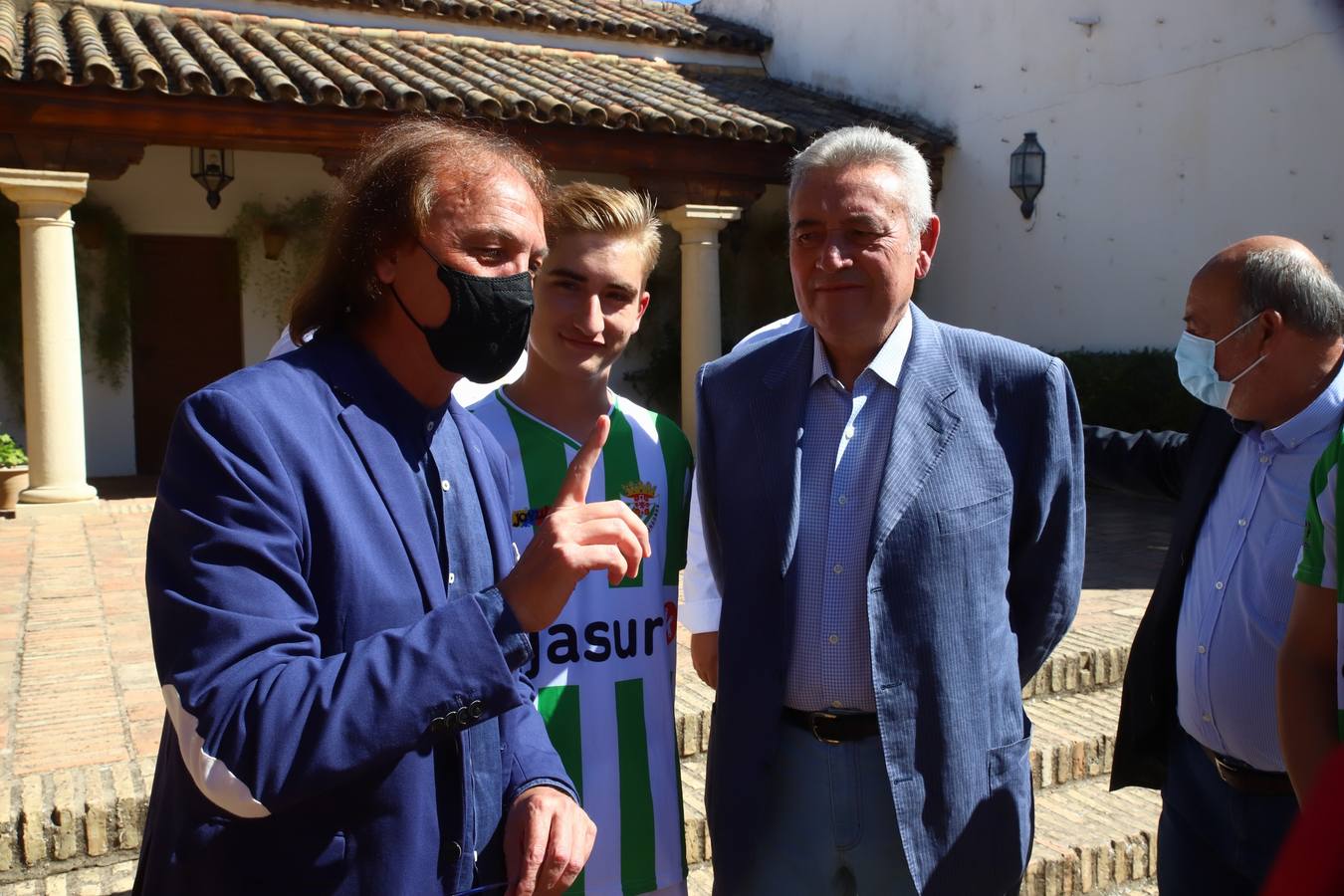 El guiño a Córdoba en la presentación de las camisetas del Atlético Cordobés, en imágenes