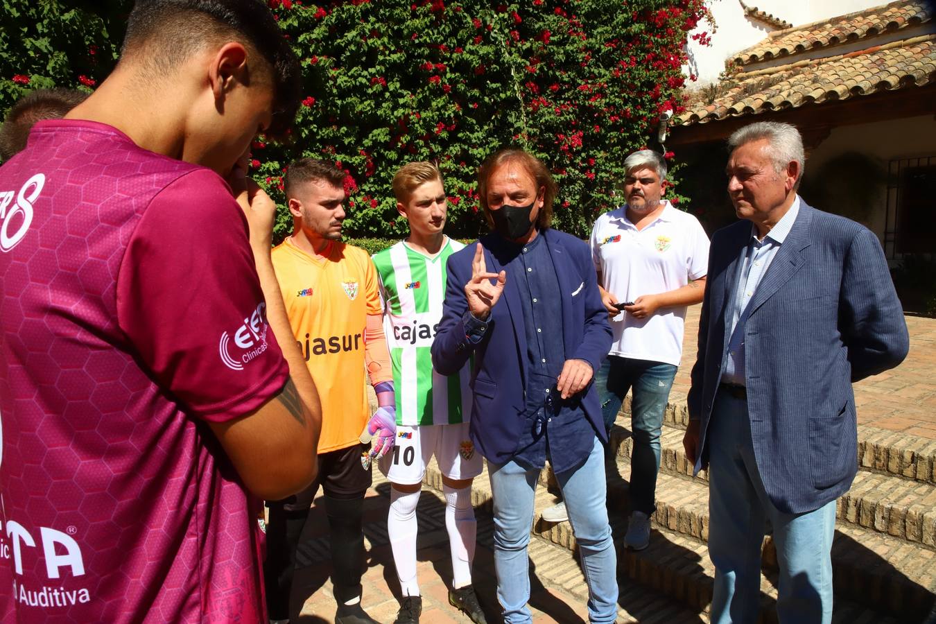 El guiño a Córdoba en la presentación de las camisetas del Atlético Cordobés, en imágenes