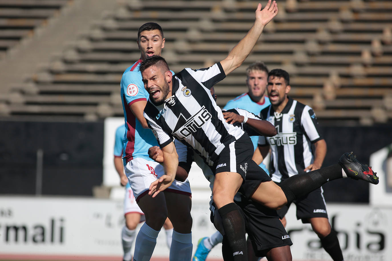 Las mejores imágenes de la victoria del Córdoba CF ante el Linense