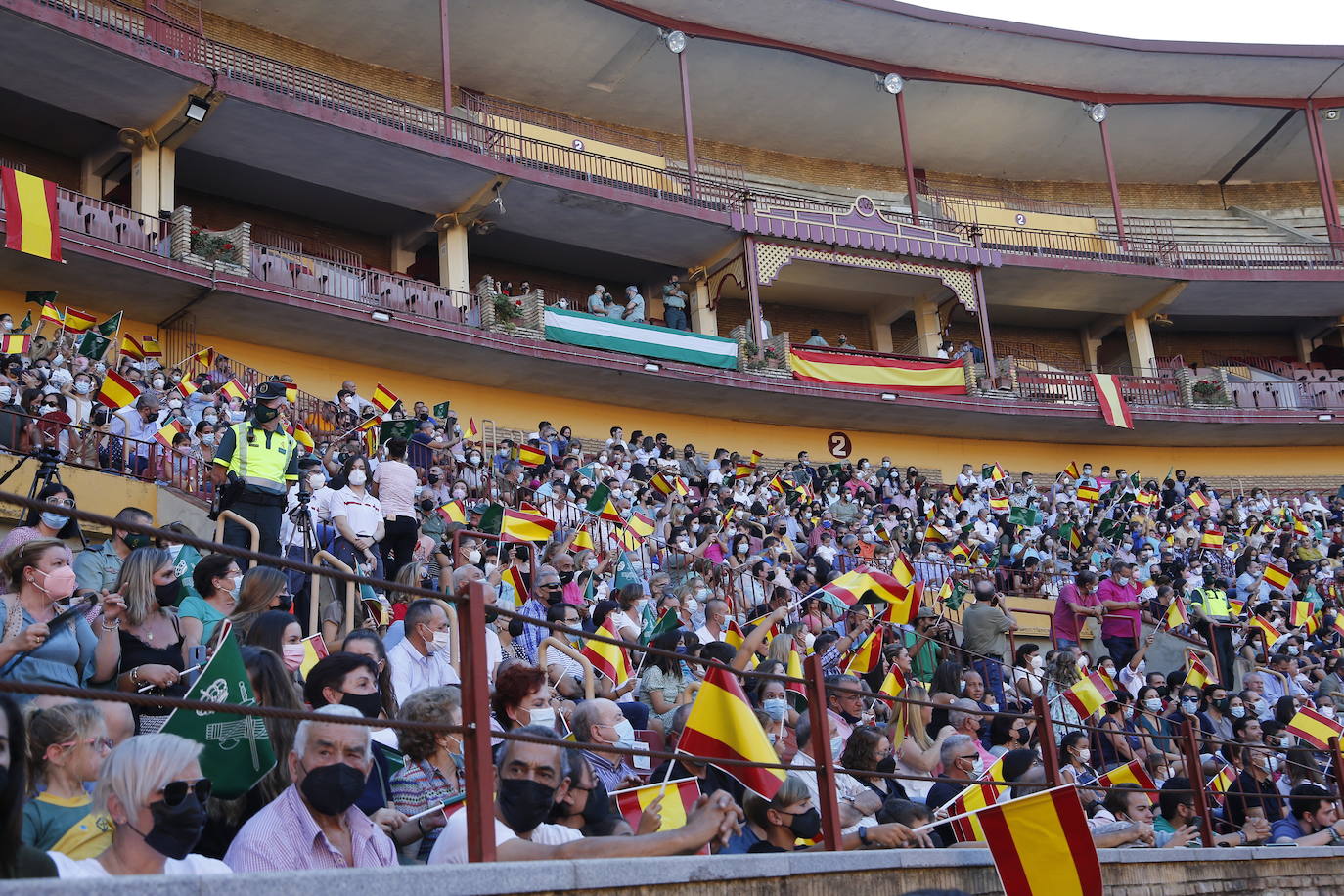 La exhibición de la Guardia Civil en la plaza de toros de Córdoba, en imágenes