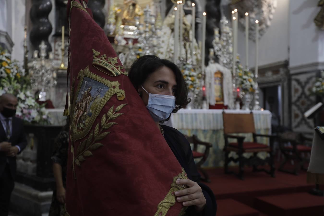 FOTOS: Cádiz volcada con su patrona, la Virgen del Rosario