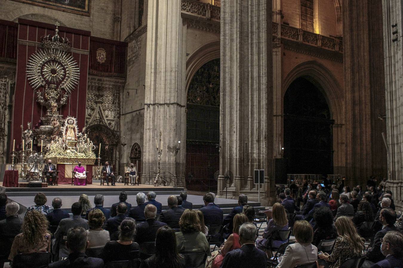 Rosa García Perea pregona las Glorias de Sevilla